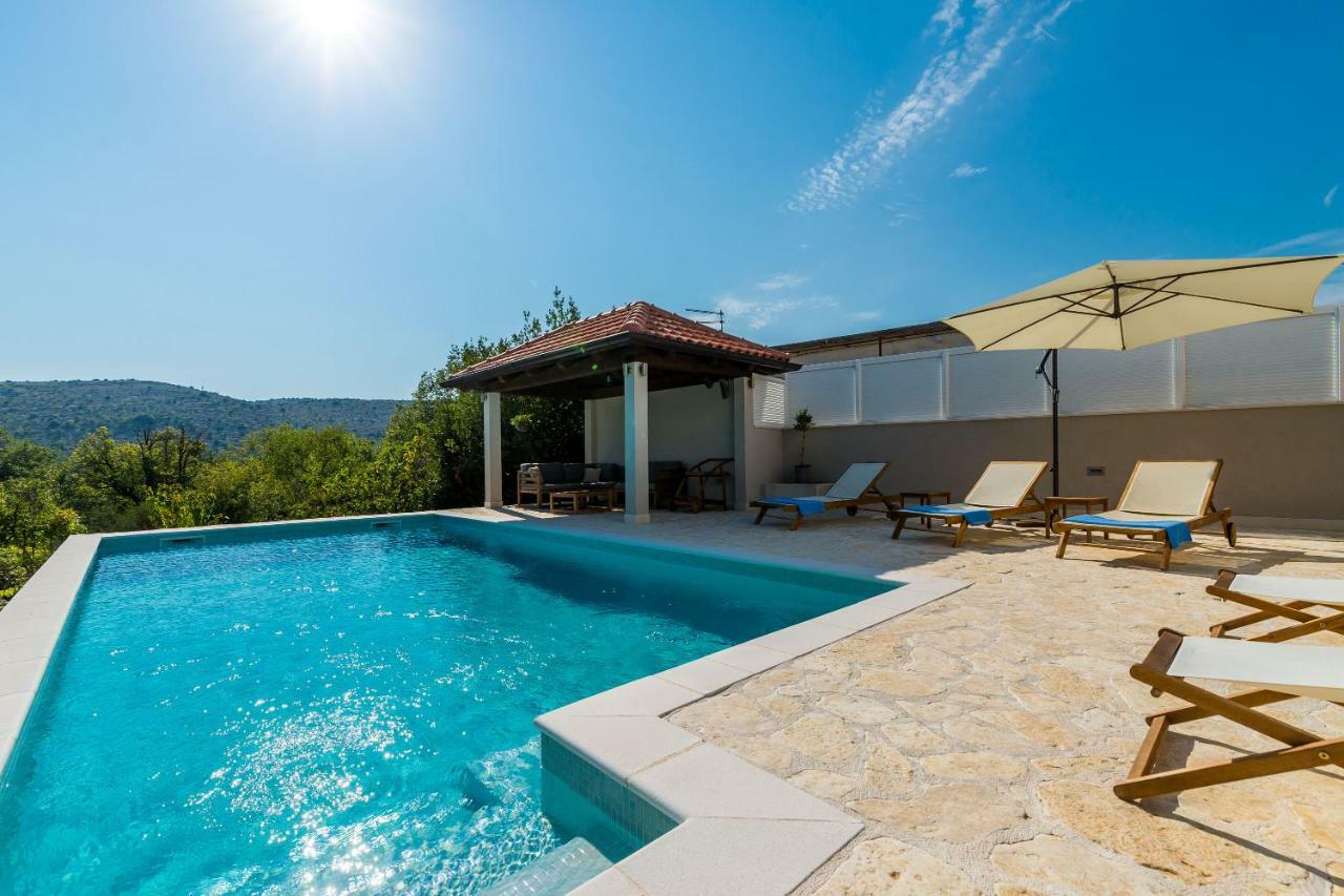 Villa Doli - Lovely Holiday Home With Private Pool Екстериор снимка